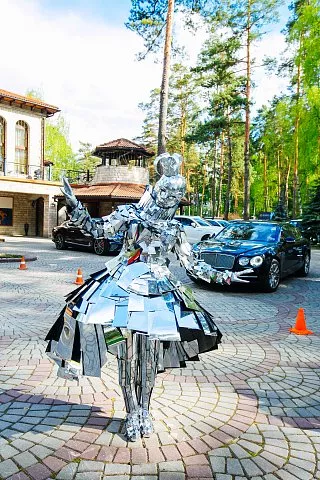 Зеркальные персонажи